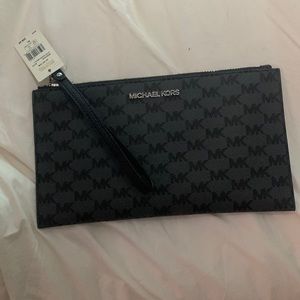 COPY - Micheal Kors wallet